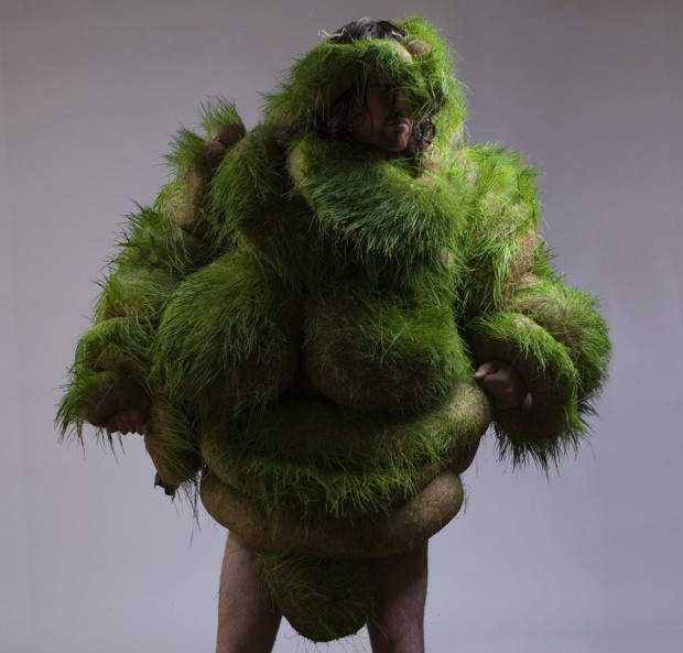 grass_suit